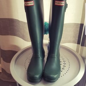 Hunter green hunter boot
